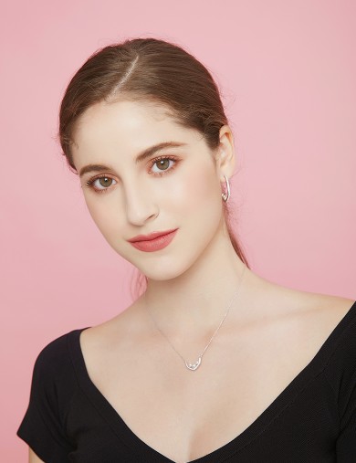 耳环• 锆石珍珠系列 Curved Diamond Pearl Earrings三颗珍珠锆石耳环