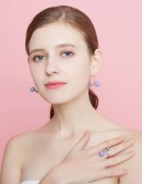 耳环• 舞动珍珠系列 Knock Knock Earrings 大小珍珠耳钉