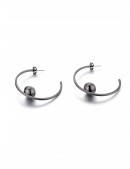 耳环• 舞动珍珠系列 Set You Free Hoop Earrings 大圈银色珍珠耳环