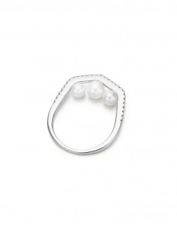 戒指• 锆石珍珠系列 Dazzling Diamond triple Pearls Ring三颗珍珠锆石戒指